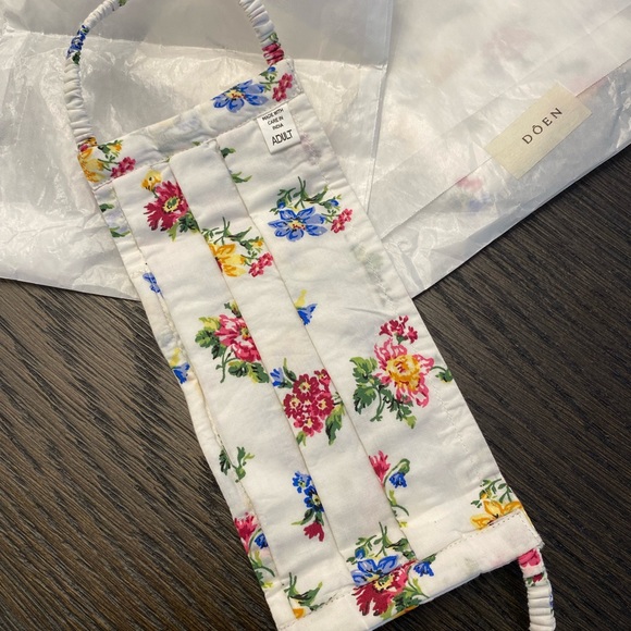 DÔEN Floral Face Mask NWT - Picture 6 of 6